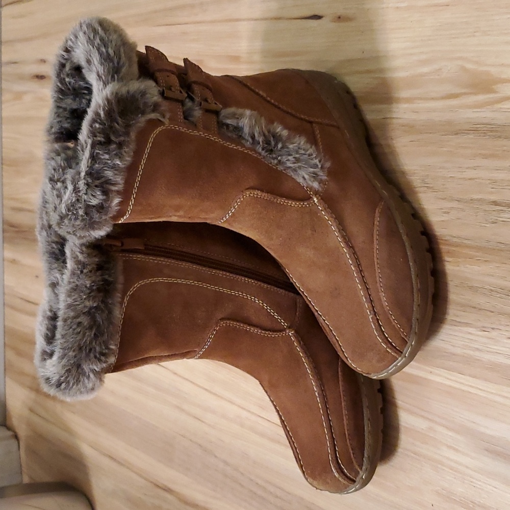 PRICE DROP!!! Spring Step Achieve winter snow boots size 36 USA size 6